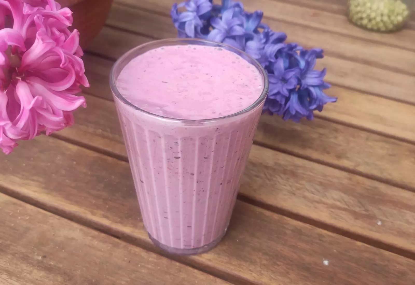 Kefírový shake s malinami