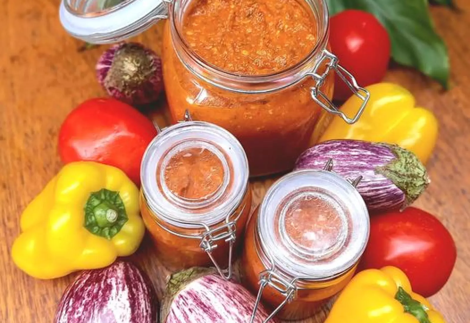 Domácí Ajvar - zeleninová pikantní směs